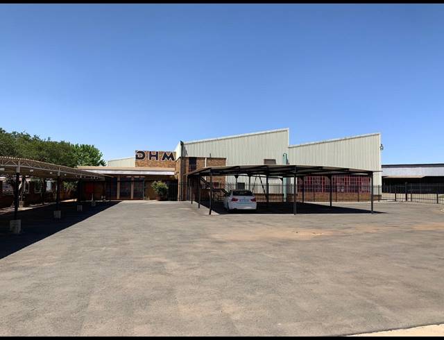 4,500M² WAREHOUSE FOR SALE IN NEW ERA